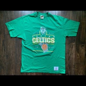 Vintage Nutmeg Boston Celtics NBA T Shirt XL